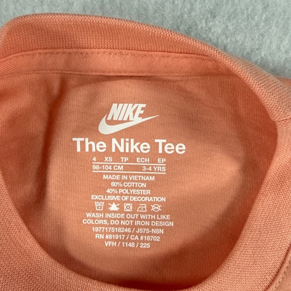 Nike Youth‎ XS 3-4 Years Apricot Agate Orange Futura Logo T Shirt NWT